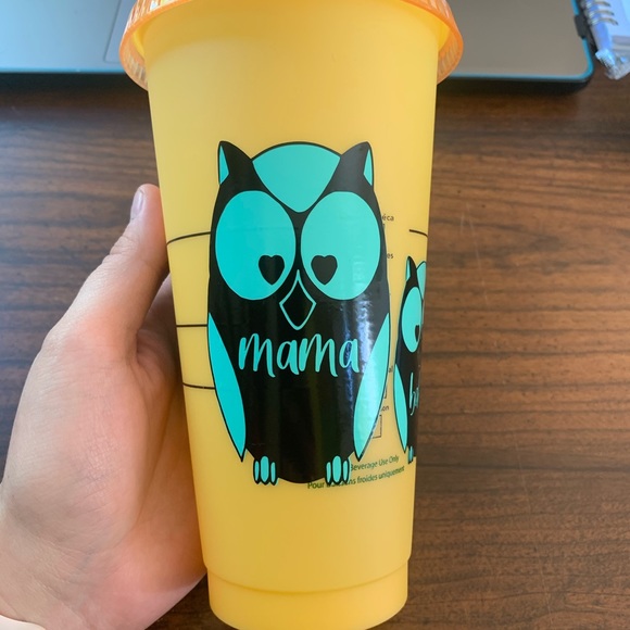 Boy mom Starbucks cup - Picture 2 of 3